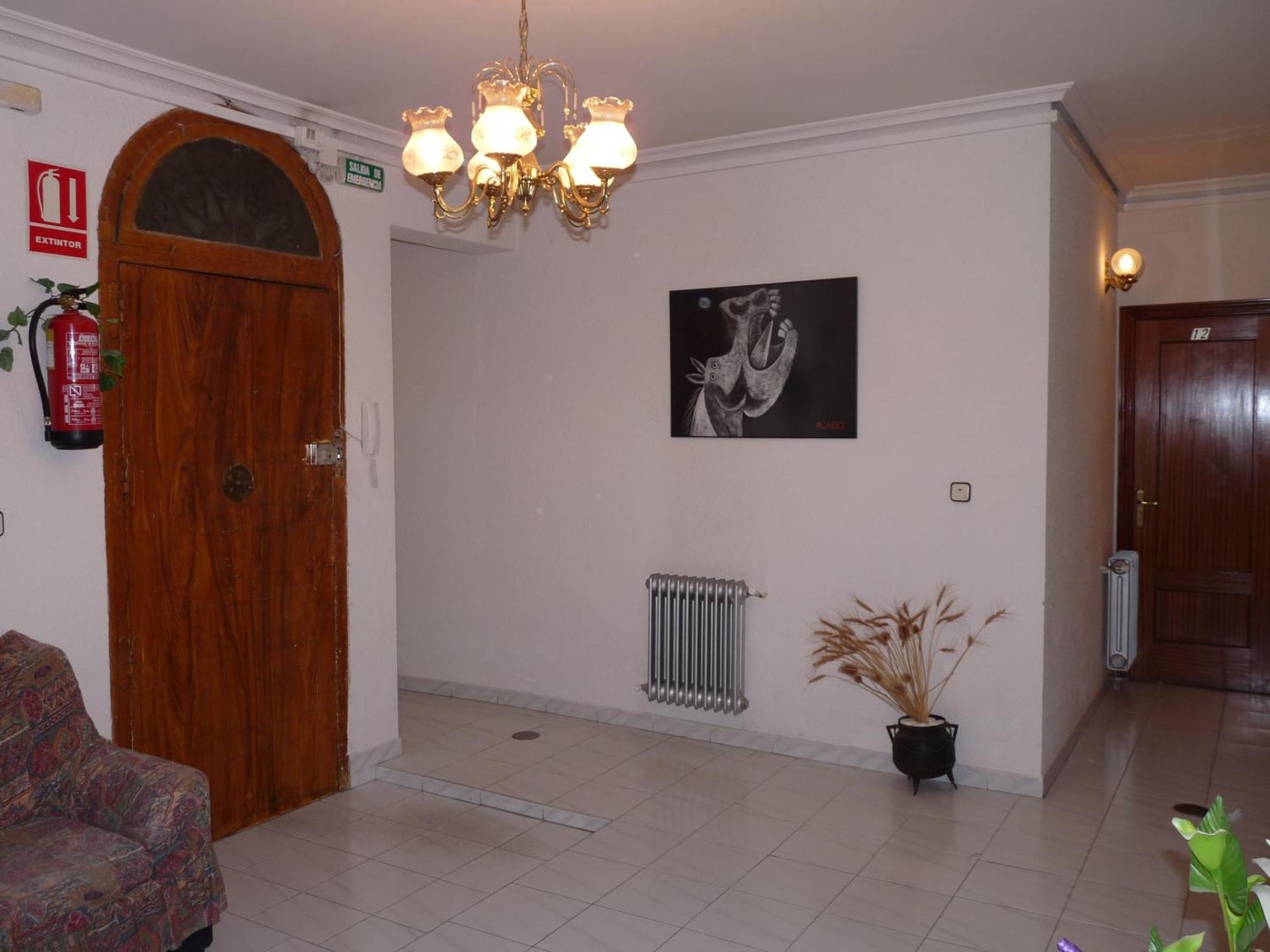 Hostal Fernandez Madrid Eksteriør bilde