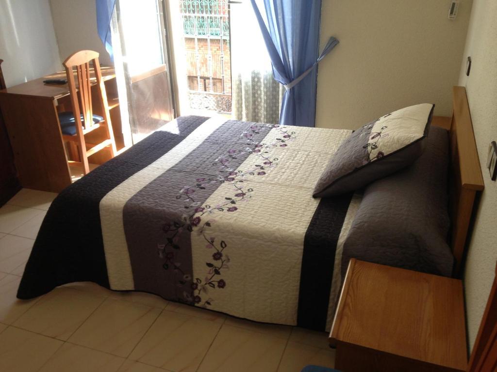 Hostal Fernandez Madrid Eksteriør bilde